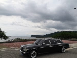 PLAYA-CALDERA-PUNTARENAS-COSTA-RICA.-MERCEDES-W123-LIMOUSINE-300Dc0f41b82a45168ed.jpg