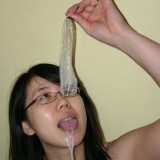vanessa-the-condom-dump-02